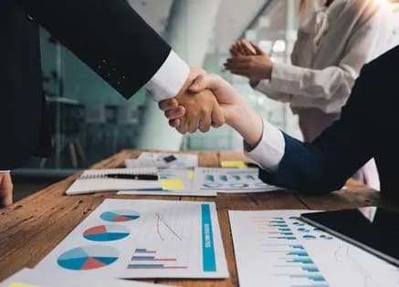 Business Etiquette: 5 Basic Rules You Need to Know