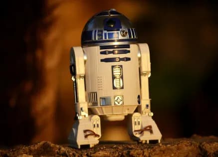 Why Enrol in an Artificial Intelligence Course in Dubai?