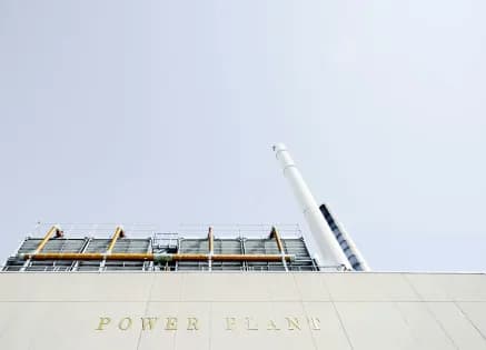 Renewable Energy Jobs: The Path to Success Starts with Training