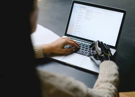 The AI Shopping Assistant Is Here — Will It Replace Human Decision-Making?