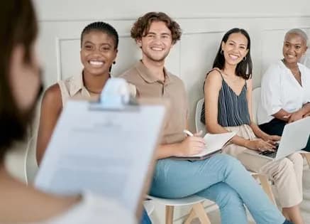 How different are short and long term goals for HR